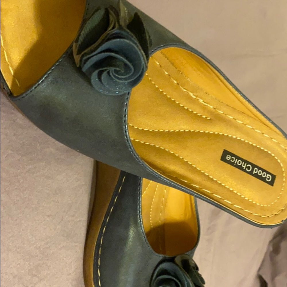 Sydney sandals